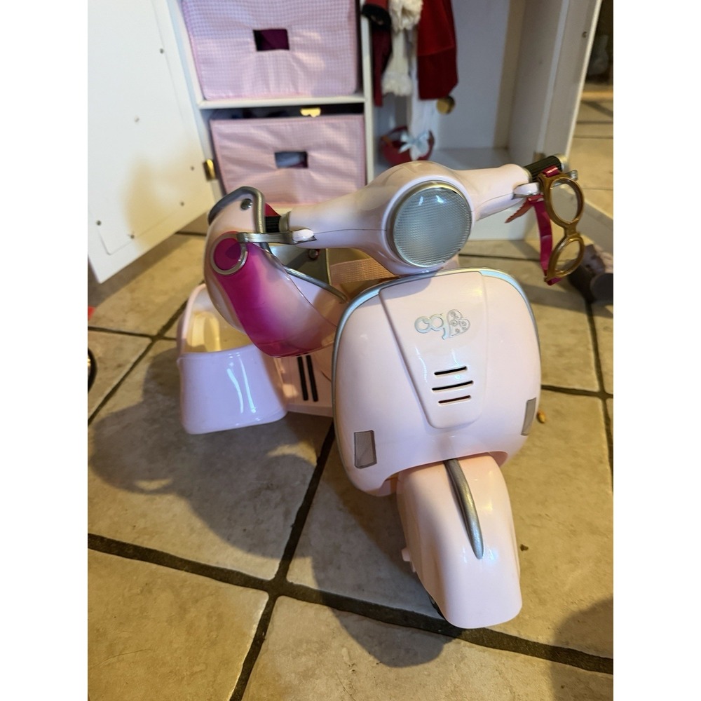 RARE OUR GENERATION BLUETOOTH RIDE ALONG SCOOTER /SIDECAR MUSIC - Fits 18in Doll